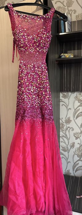 Платье рыбка от jovani