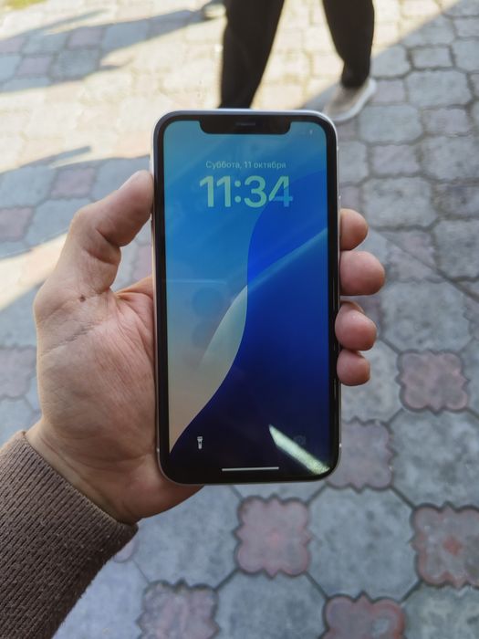 Продам IPhone 11
