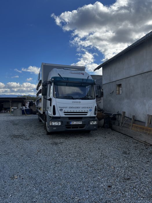 Camion apicol iveco