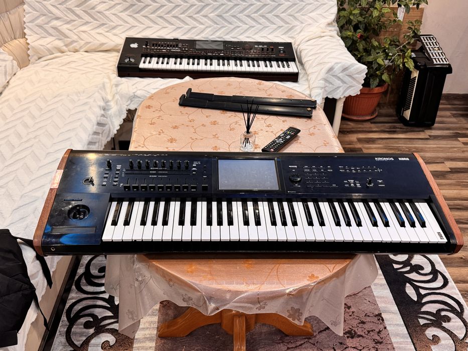 Продавам KORG KRONOS 2