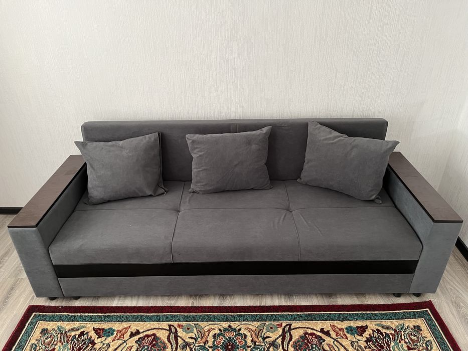 Новый Раскладной Диван сатылады. 2.30 метр.