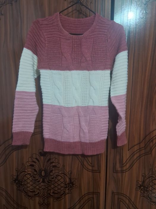 Джемпер кофта все почти новие