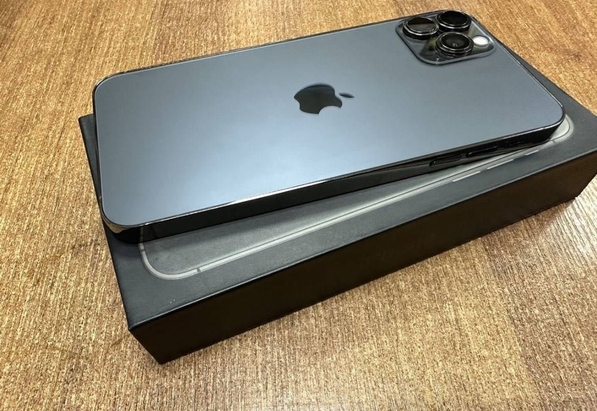 iPhone Xs Max в корпусе 13 Pro Max Черный цвет
