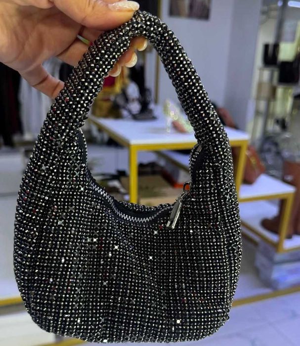 Шикарная вечерняя сумочка с камушками