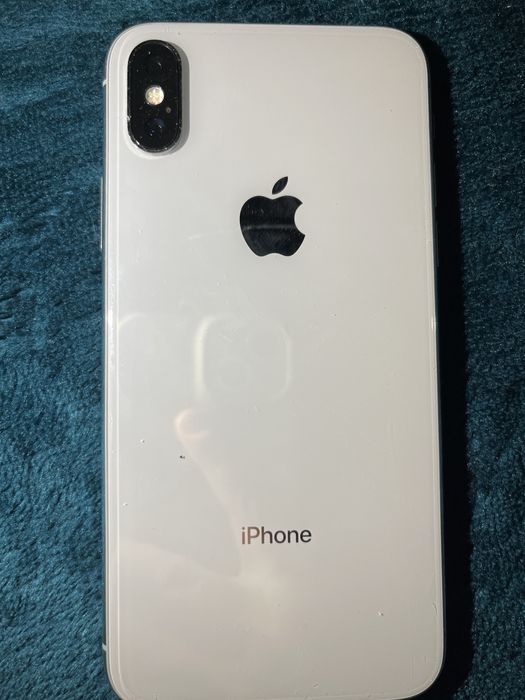 IPhone xs продам срочно