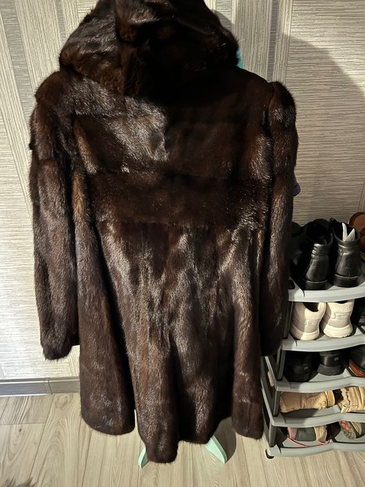 Продам шубы норковую, мутоновую