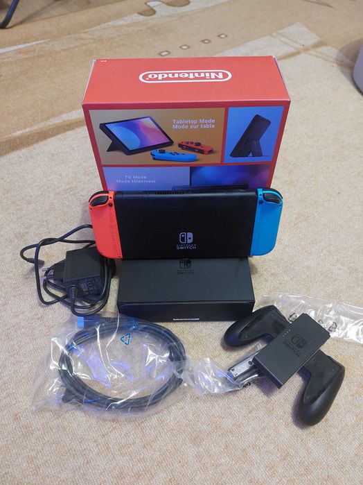 Nintendo Switch OLED - Neon Red & Neon, 64GB Blue, с Гаранция