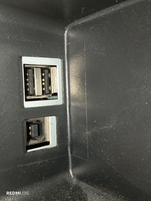 Vând monitor PC LG 27 IPS FullHD Excelent