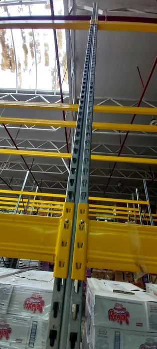 Rafturi metalice pentru depozitare europaleti