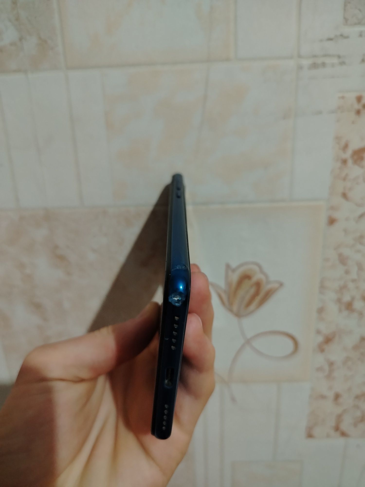 Sarlavha: Redmi Note 7 (4/64) – ishlaydi, faqat ekran almashtirish ker