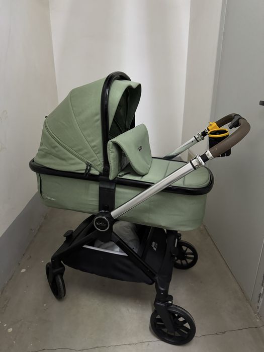 Продам коляску от 0 до 3-х лет