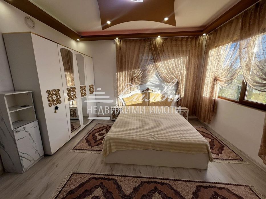 Двуетажна къща след ОСНОВЕН РЕМОНТ с РЗП 167 кв.м., - с. Златар!