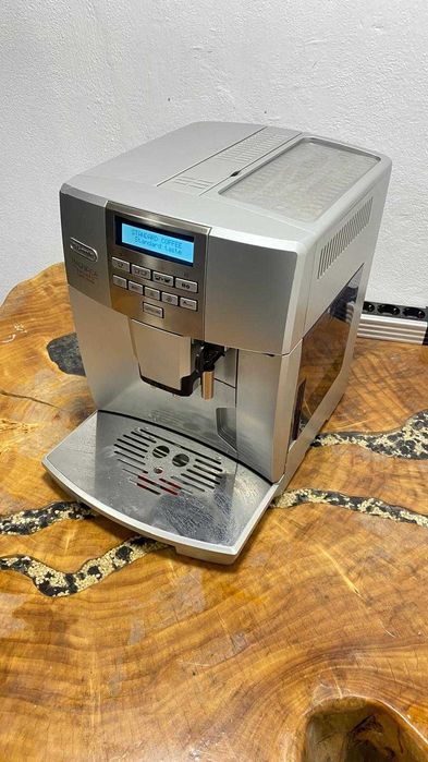 expresor / espressor delonghi magnifica