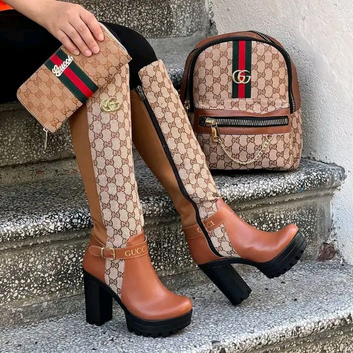 Дамски зимни боти и ботуши с топла вата