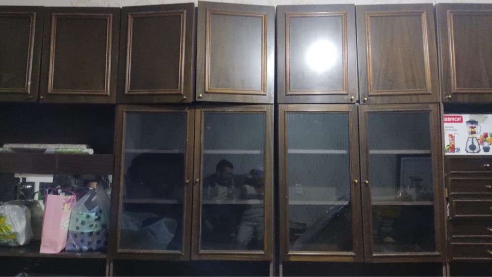 Стенка, б/у, 20 000 тенге,  4 корпуса, до потолка