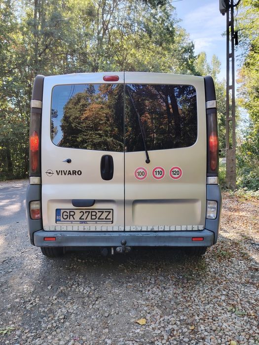 Opel vivaro 8+1 diesel 1.9 ( Nu Renault trafic sau primastar)