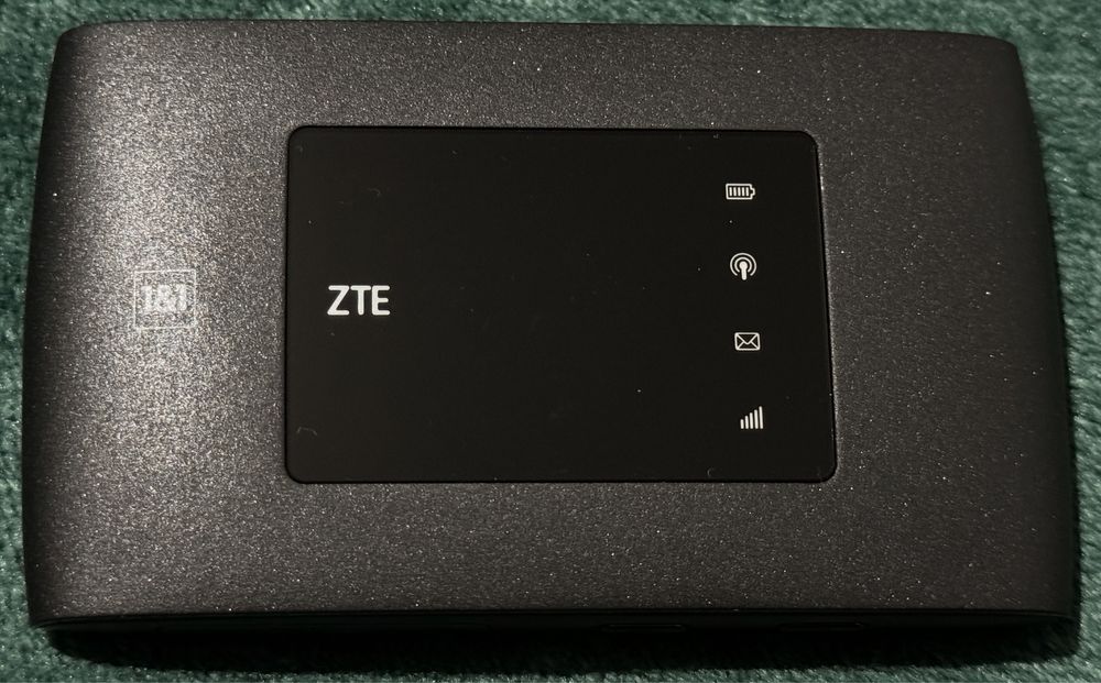 Router portabil ZTE