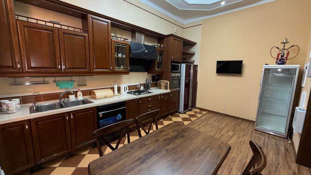 Сдаётся Евродом, ориентир метро Буюк ипак йули. ID: 56579