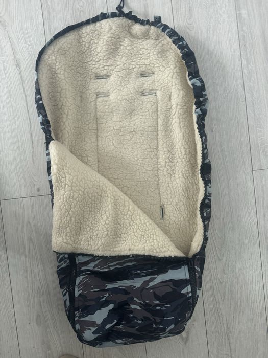 Конверт из овечьей шерсти в коляску или в санки