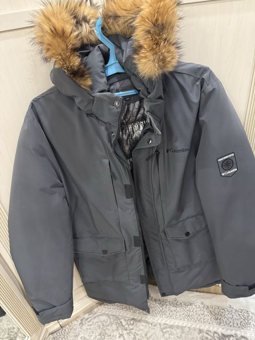 Зимняя куртка теплая хорошая