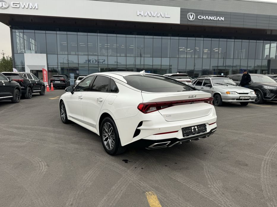 Kia K5 Prestige light