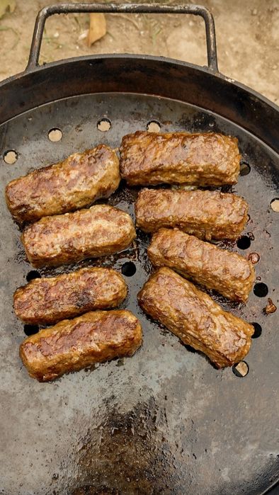 "Grătar" ultra-rapid. Set mini-soba rachetă plus tigaia smoker.