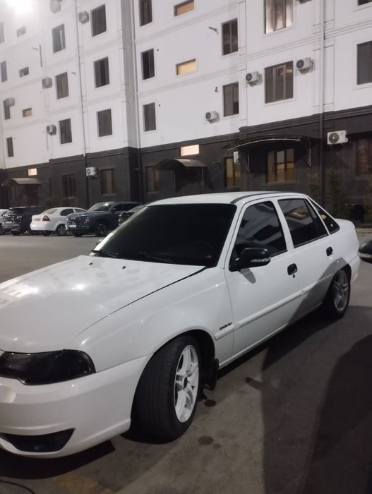 Neksi 2 sipartivni moshina