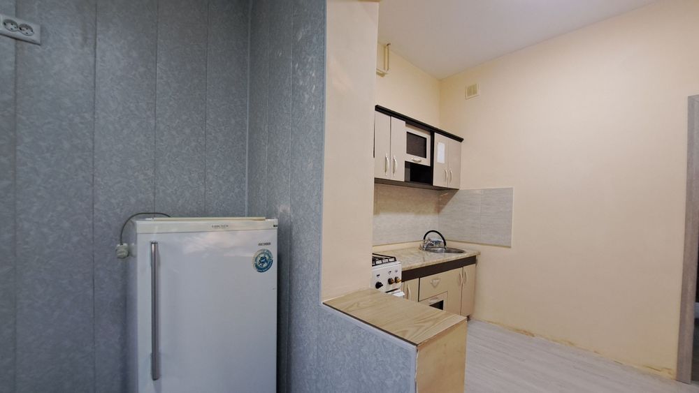 Чирчик шахар 
8-микрораён чинара 
#3-хона 4-этаж 
Квартира ижарага б