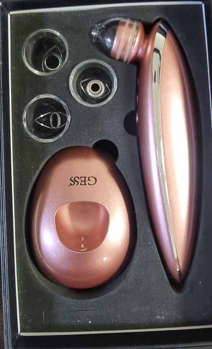 аппарат для чистки лица GESS SLEEK