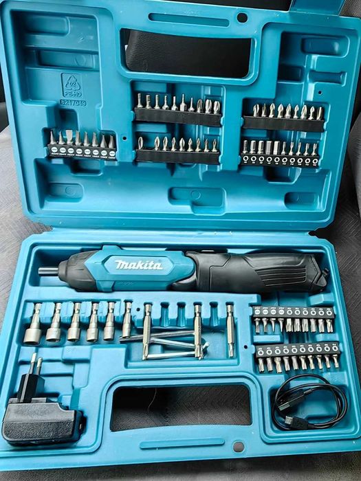 Акумулаторна отвертка MAKITA DF001DW