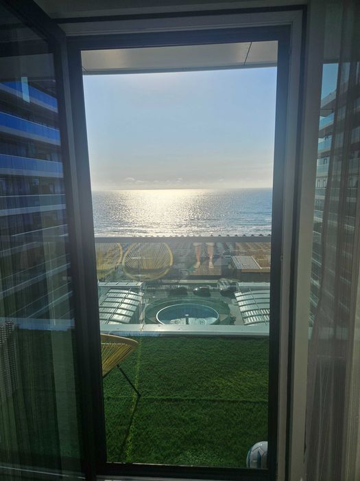 Vand/schimb ap. 2 cam. mobilat, cu parcare subterana in White Titanic