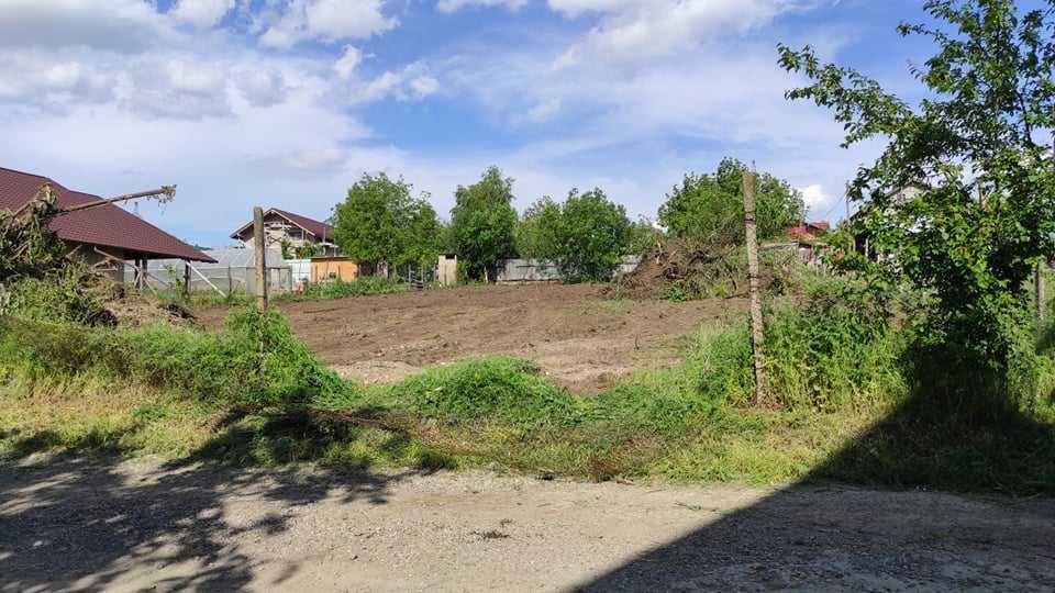 Teren intravilan de vanzare