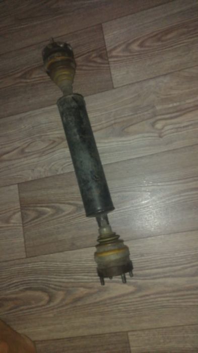 Продам кардан на ниву передний мост на шрусах.