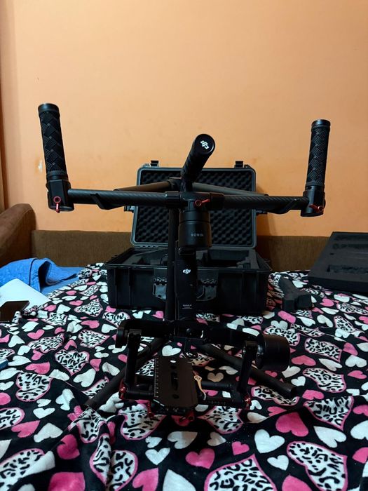 Stabilizator DJI Ronin M + suport + cutie transport Negociabil