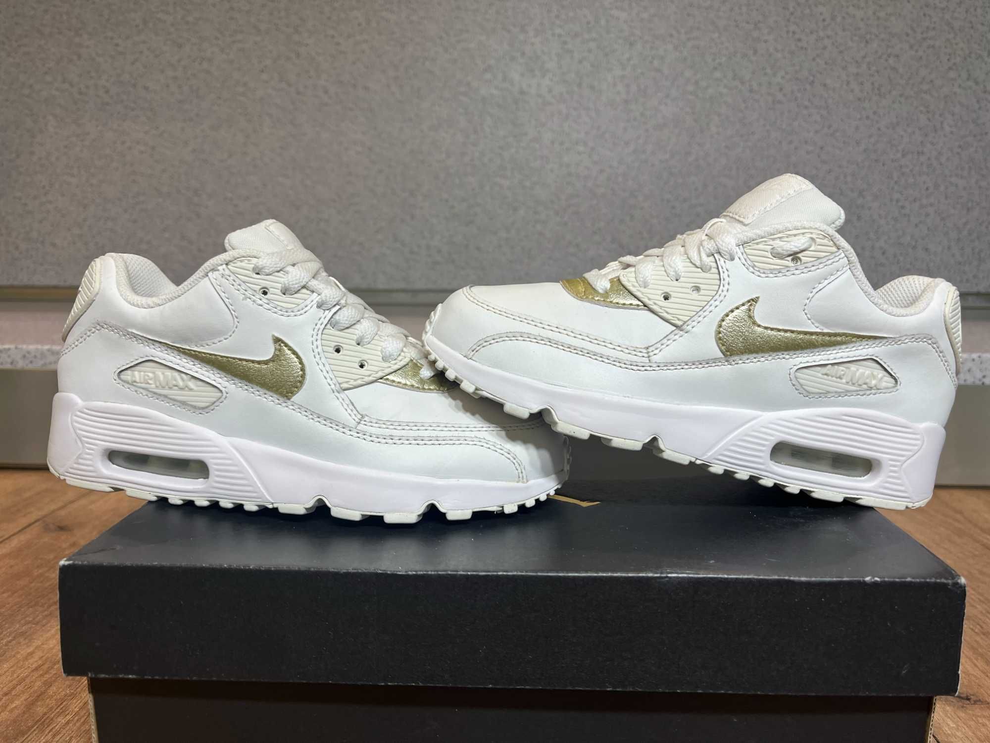 ОРИГИНАЛНИ *** Nike Air Max 90 Ltr / Summit White/Mtlc Gold Star