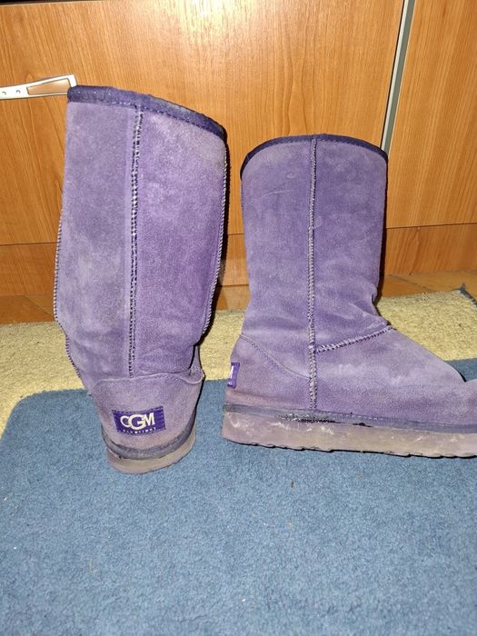 Cizme imblanite tip UGG