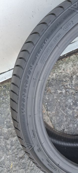 1 Anvelopa Winrun 235 40 R19 . Dot 2020