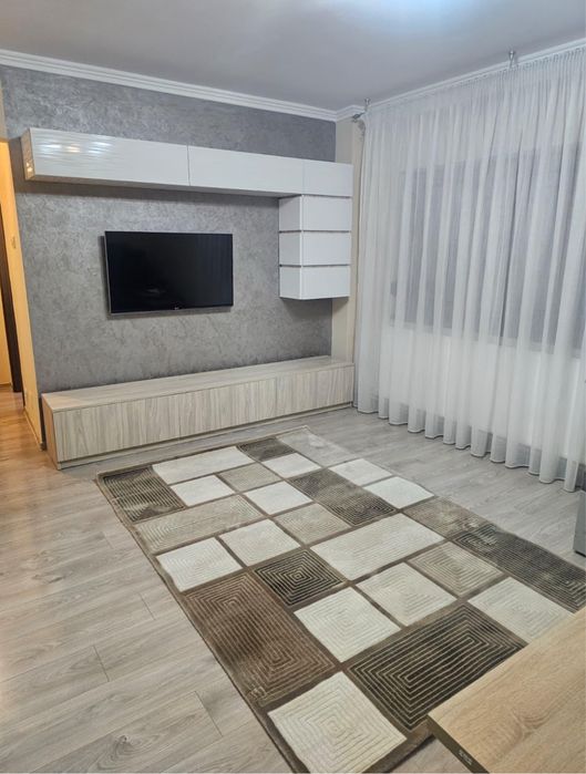 Inchiriez apartament 3 camere Micalaca