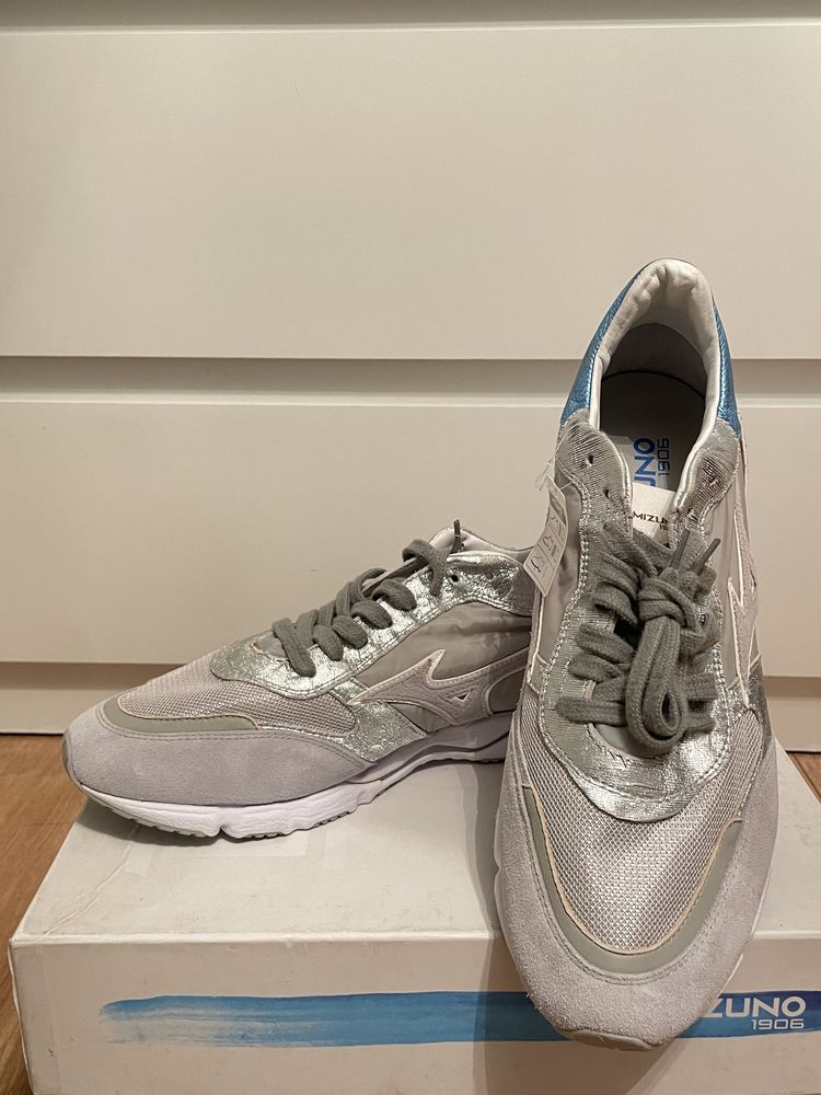 Mizuno 1906 Wave Sirius Sneakers Silver Shadow