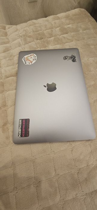 Macbook air m1 8/256gb 2020