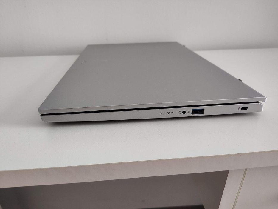 Acer Aspire 3 AMD Ryzen 7 5700U 15.6 Full HD 16 GB DDR4 512 GB SSD