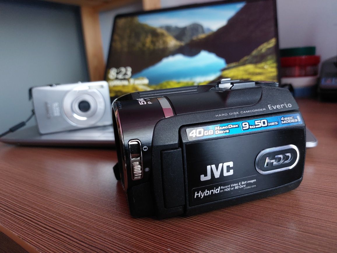 Гибрид видеокамера HDD/SD  JVC GZ 575 AS  JAP коллекционное состояние