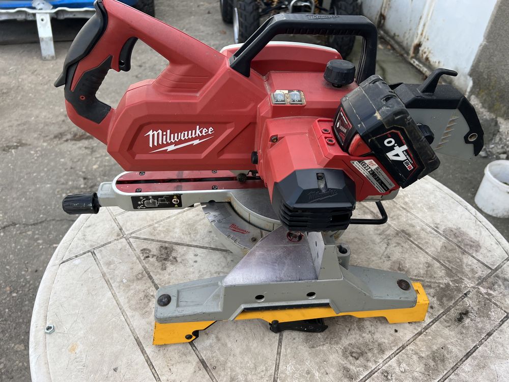 milwaukee m18 Fierăstrău circular glisant 8 ½″ (216 mm)