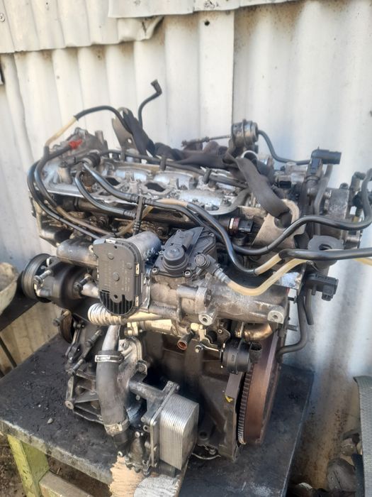 Motor M9R Renault Trafic Opel vivaro 2.0Diesel.euro 4 și euro 5.