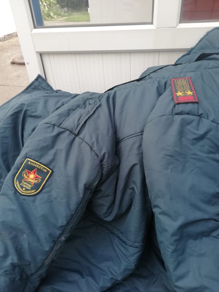 Продам теплую военную куртку