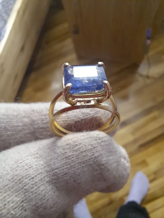 Inel aur 18 k cu  tanzanit