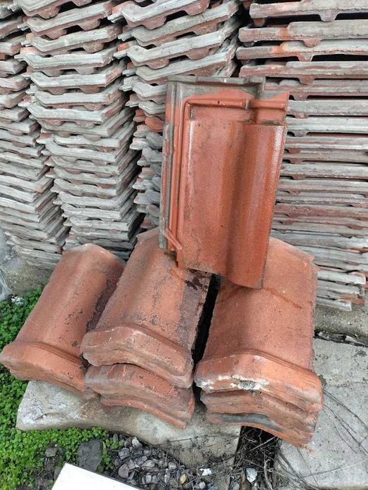 продавам керемиди по 70ст..Около 1500бр