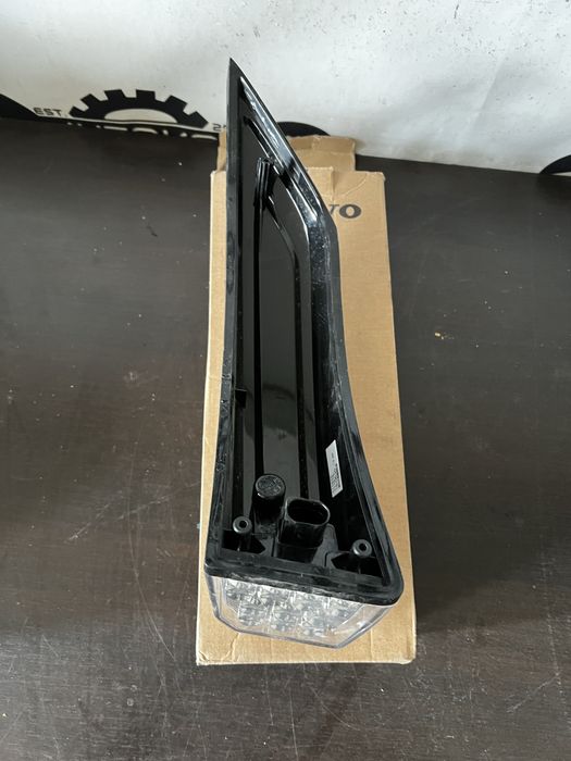 Semnal led lateral dreapta Volvo FH4