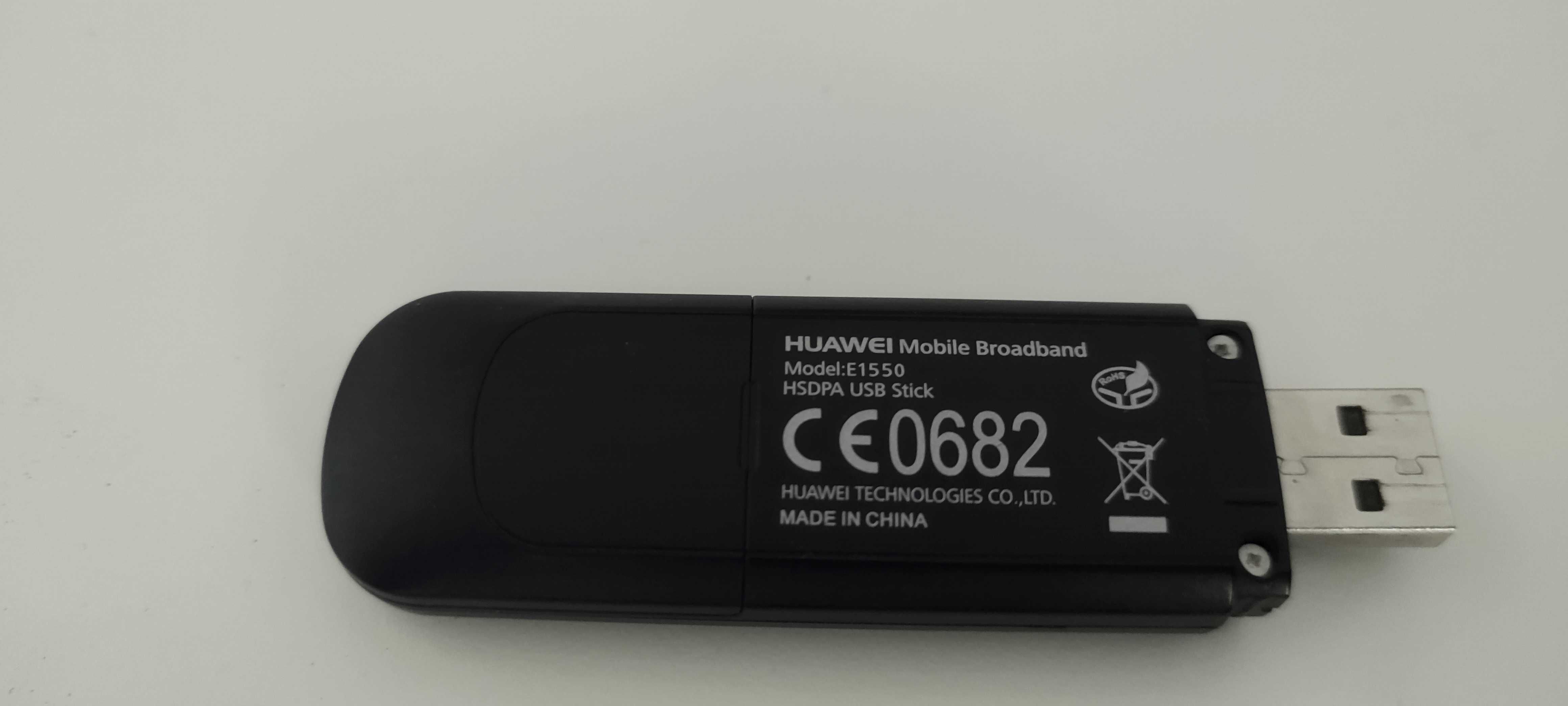 Pachet Router Wireless Cradlepoint MBR900 si modem Huawei E1550