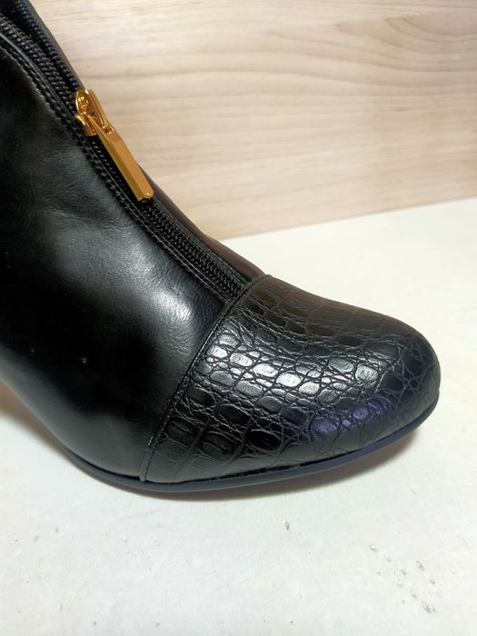 Ботильоны с замком спереди